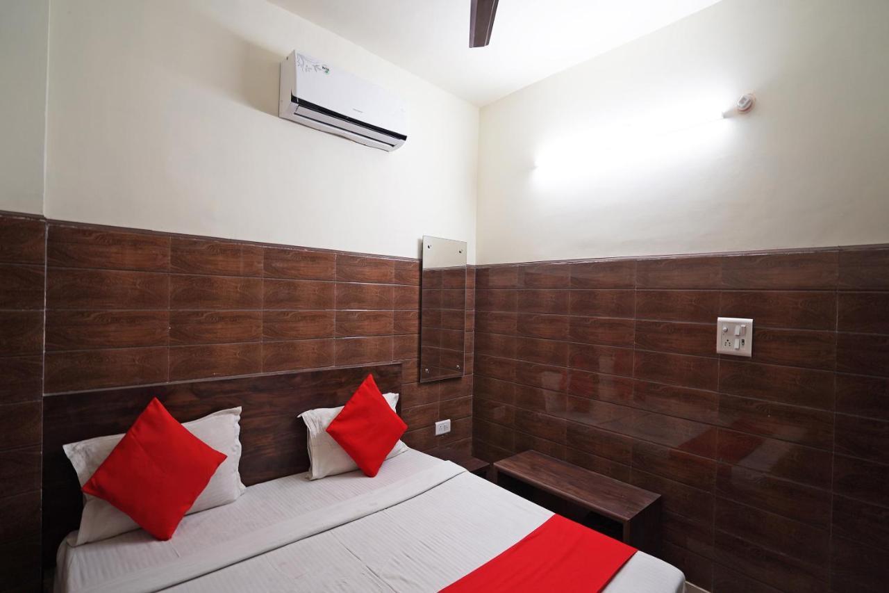 Hotel O Shri Sai Guest House Delhi  Exterior photo