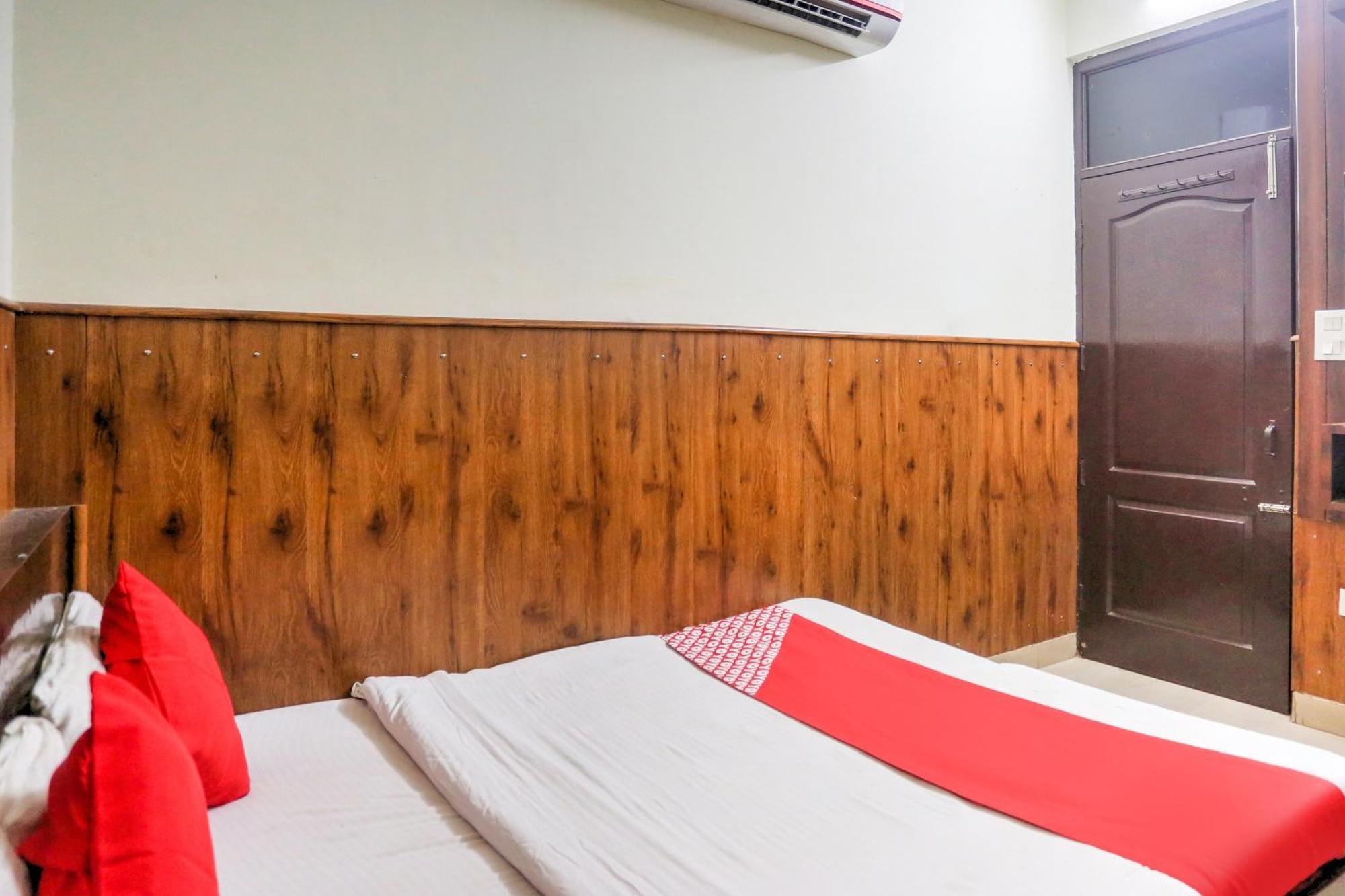 Hotel O Shri Sai Guest House Delhi  Exterior photo