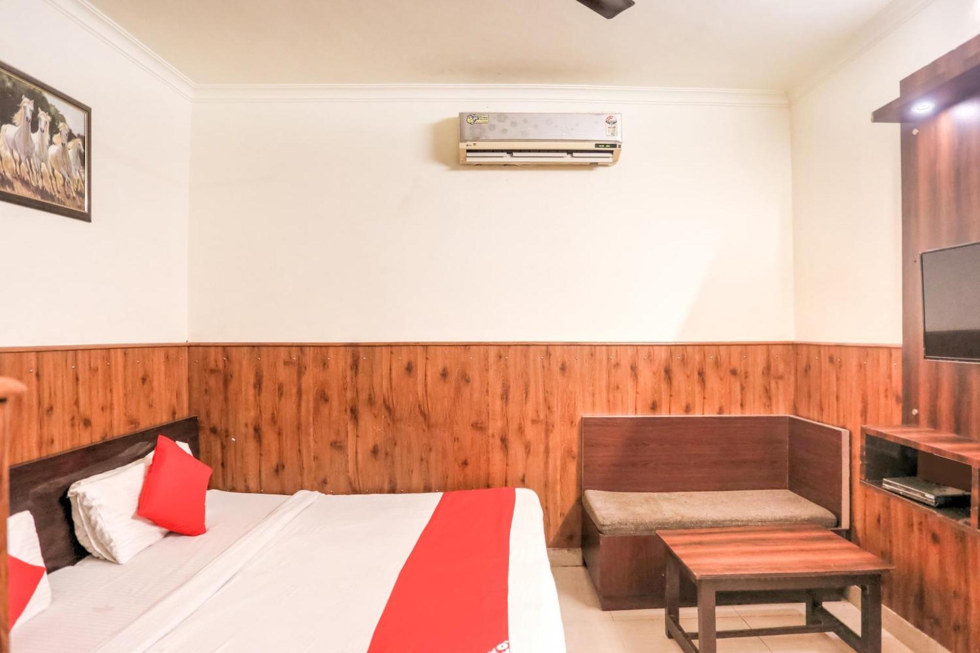 Hotel O Shri Sai Guest House Delhi  Exterior photo