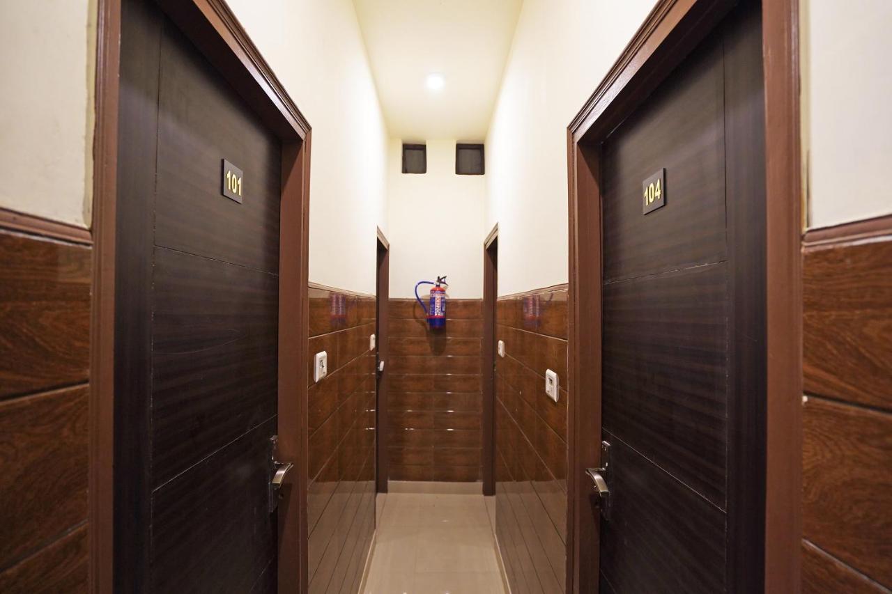 Hotel O Shri Sai Guest House Delhi  Exterior photo
